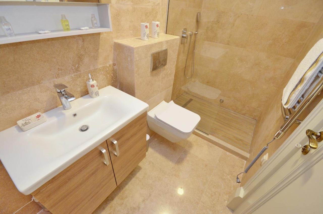 Leut Stone Residence 티바트 외부 사진