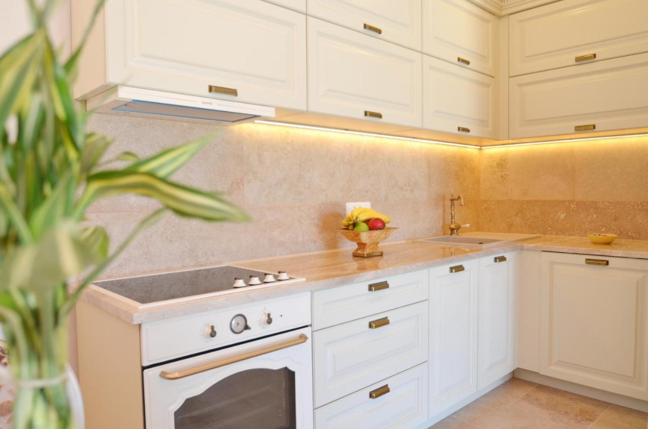 Leut Stone Residence 티바트 외부 사진