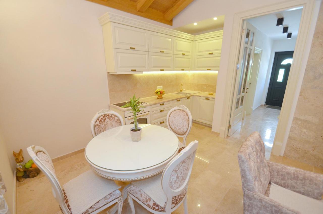 Leut Stone Residence 티바트 외부 사진