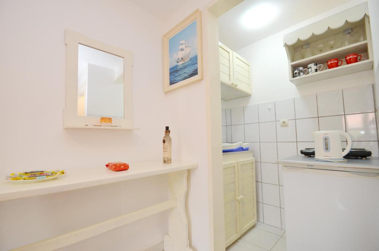 Leut Stone Residence 티바트 외부 사진
