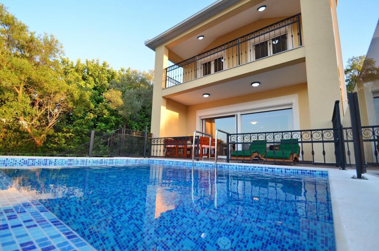 Leut Stone Residence 티바트 외부 사진