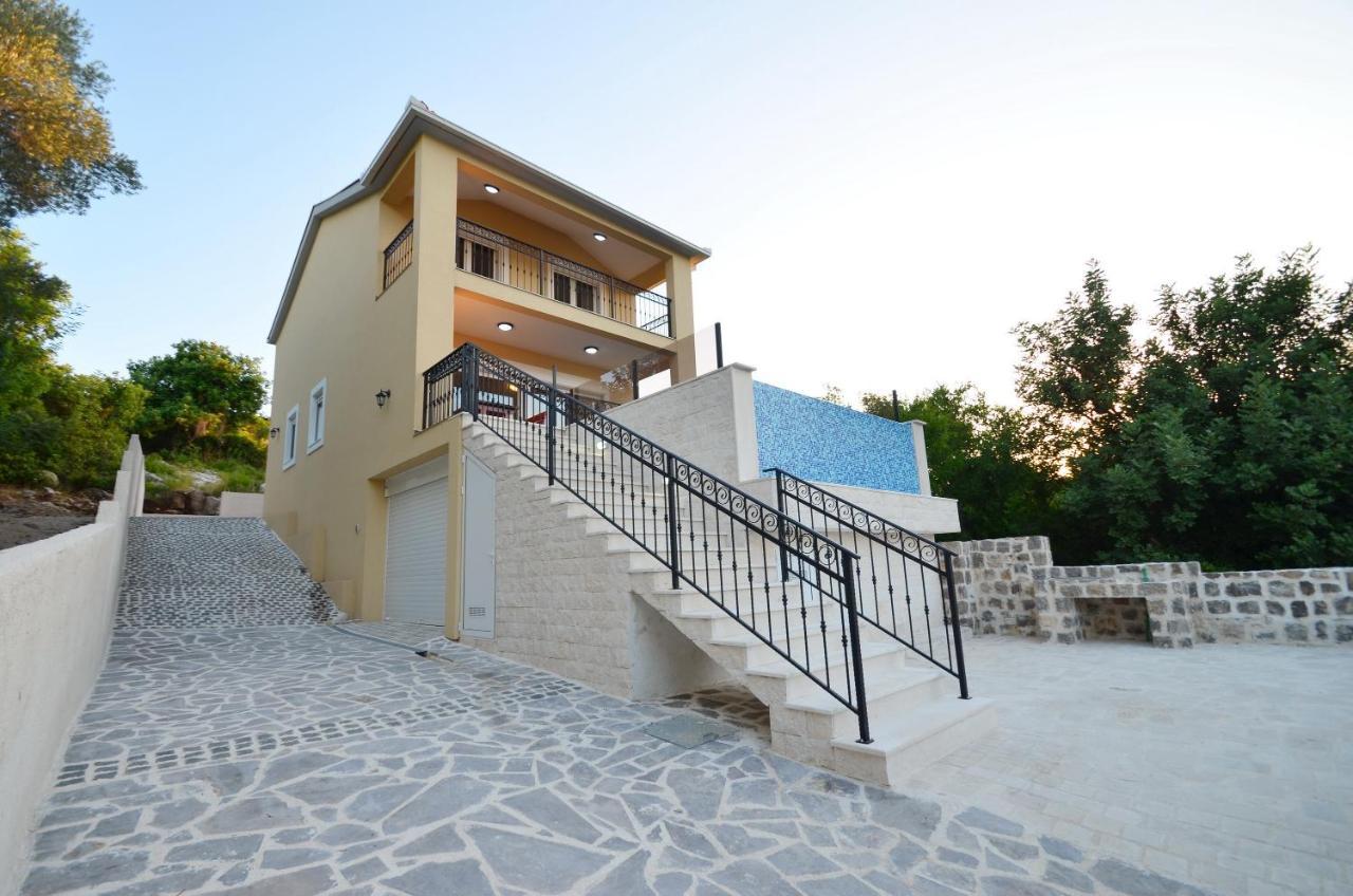 Leut Stone Residence 티바트 외부 사진